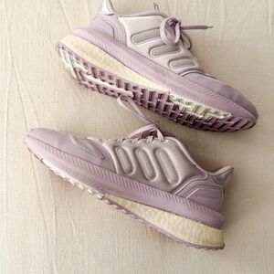 adidas Women's Light Purple Athletic Shoes